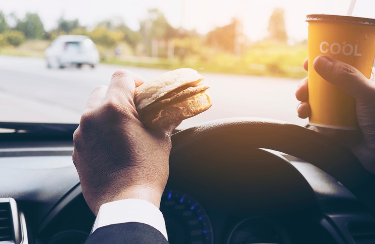 汚れによる臭い車内を見違えるように清掃 | 軽井沢でカーコーティングならCarRefreshティアラ